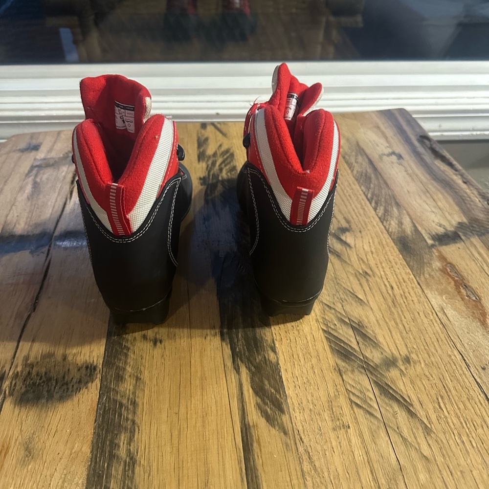 Rossignol X-1 Jr Nordic Ski Boot Sz 37 (6) - Picture 2 of 4